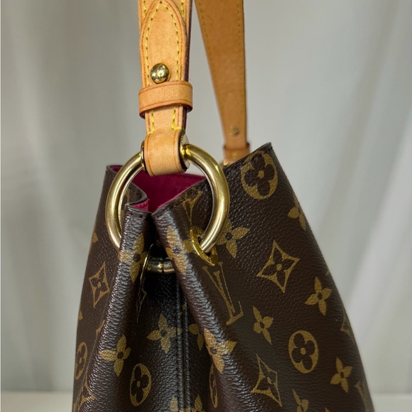 Louis Vuitton Monogram Graceful PM (small one)
Pivoine Interior - Picture 9 of 17